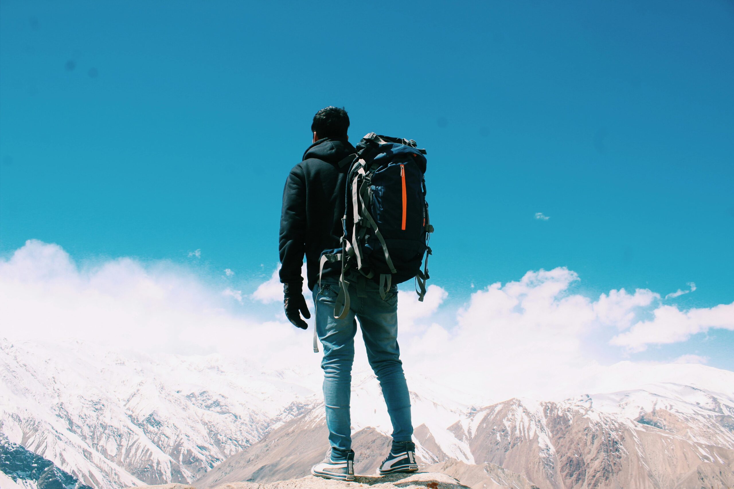 Why Solo Travelers Should Consider Joining a Group Trip